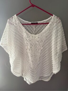 Crochet Lace Overlay Tunic Top - White